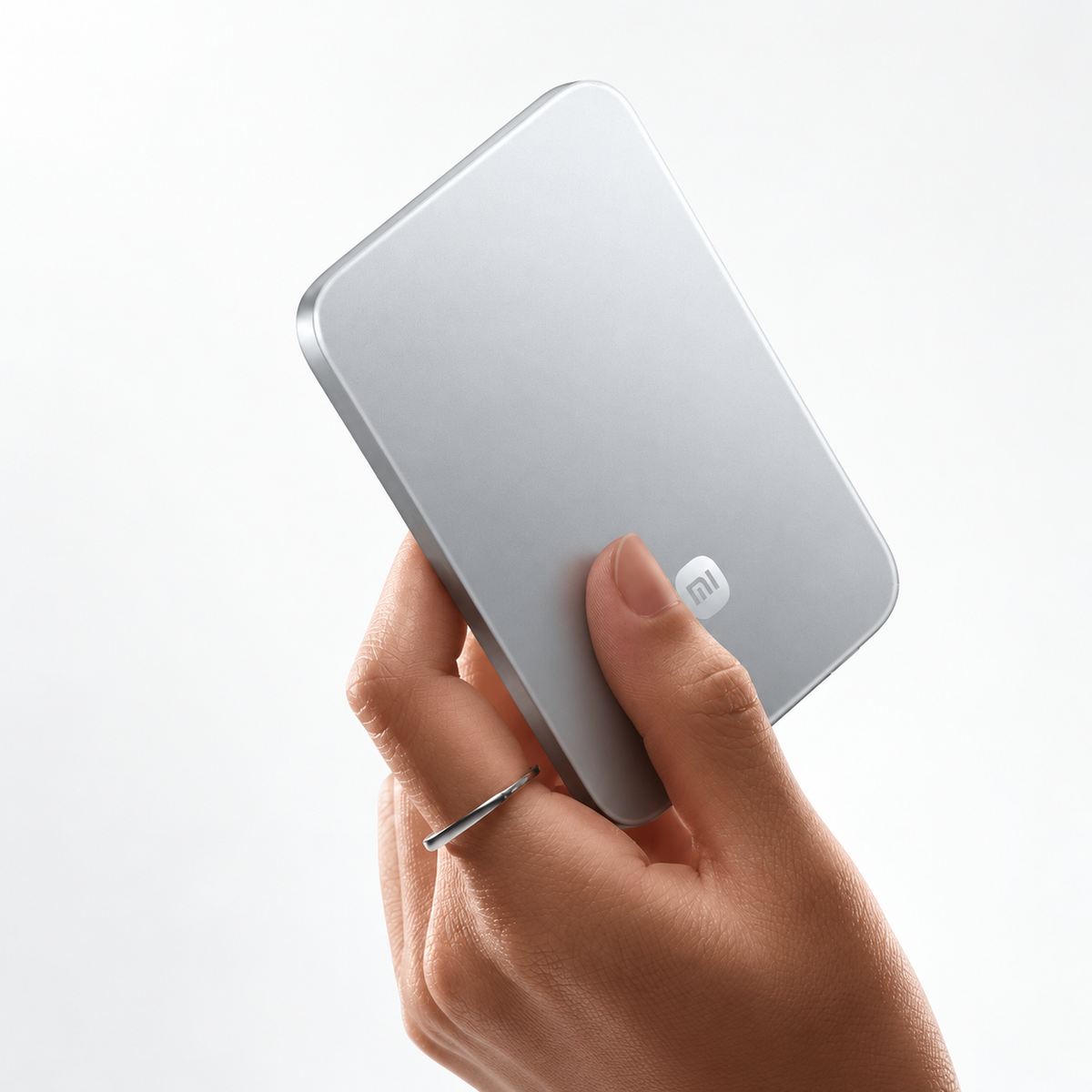 Xiaomi UltraThin Magnetic Power Bank 5000mAh – 15W Wireless & 22.5W USB-C Fast Charging